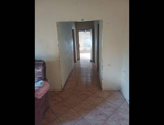 5 BEDROOM HOUSE FOR SALE IN MEGORING